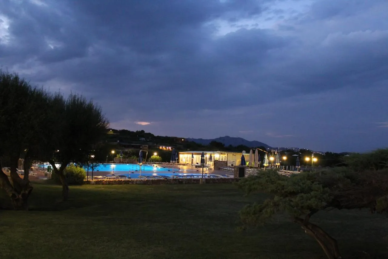 Residence Hotel Nuraghe Porto Rotondo 0*,