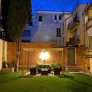 home-of-piero.it-tuscanyhotel.com/